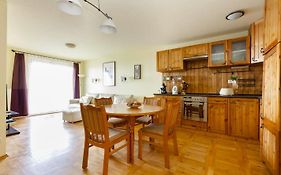 Bibor Apartment